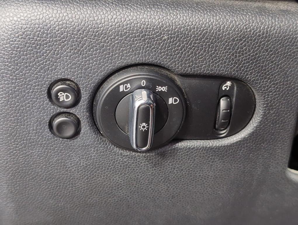 used 2023 MINI Hardtop car, priced at $20,499