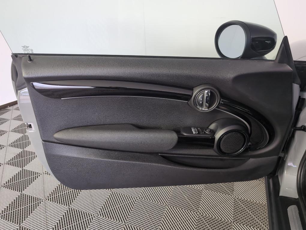 used 2023 MINI Hardtop car, priced at $20,499