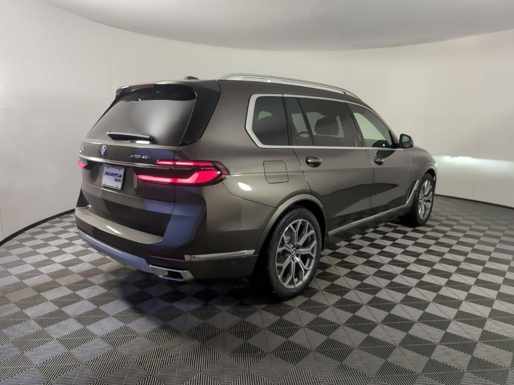 new 2025 BMW X7 car, priced at $89,010