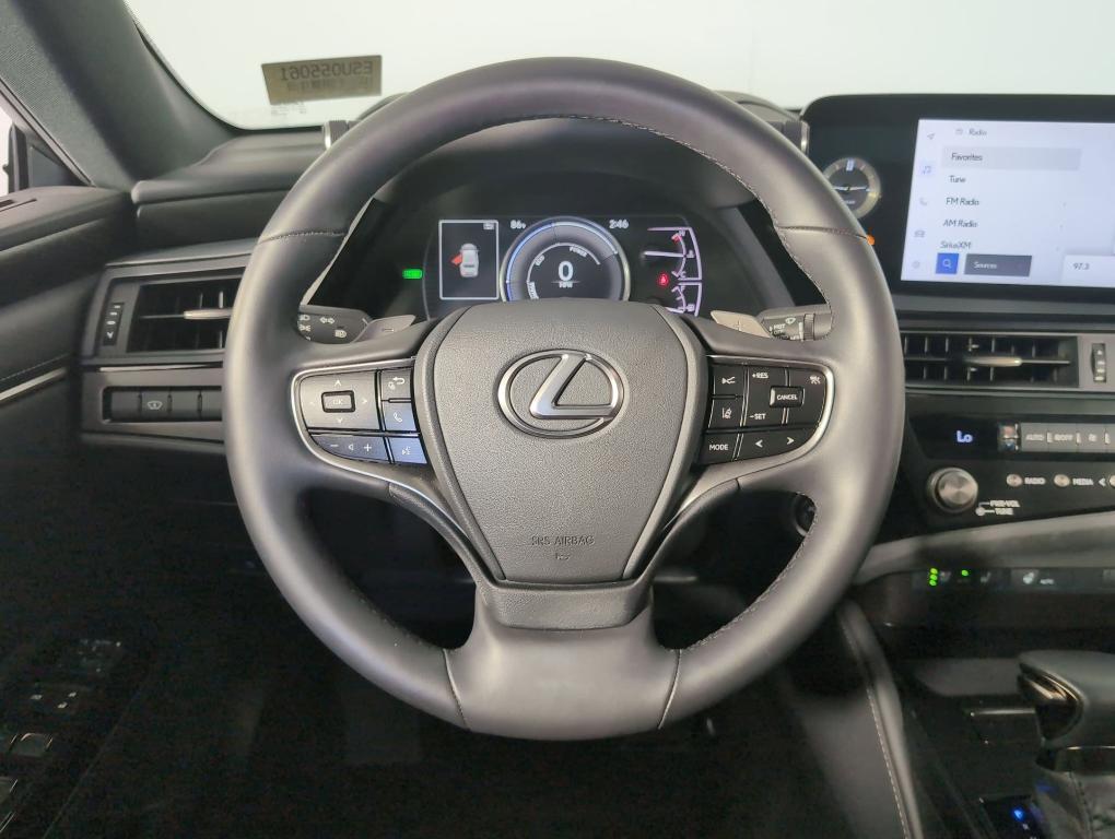 used 2025 Lexus ES 300h car, priced at $39,999