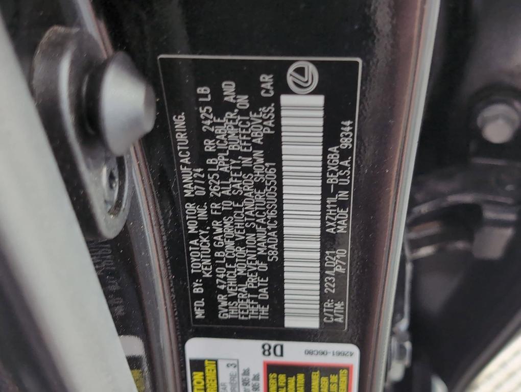 used 2025 Lexus ES 300h car, priced at $39,999