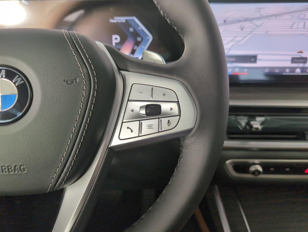 new 2026 BMW X7 car, priced at $87,965
