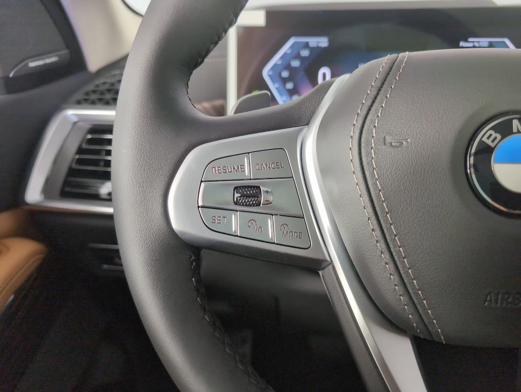 new 2026 BMW X7 car, priced at $87,965