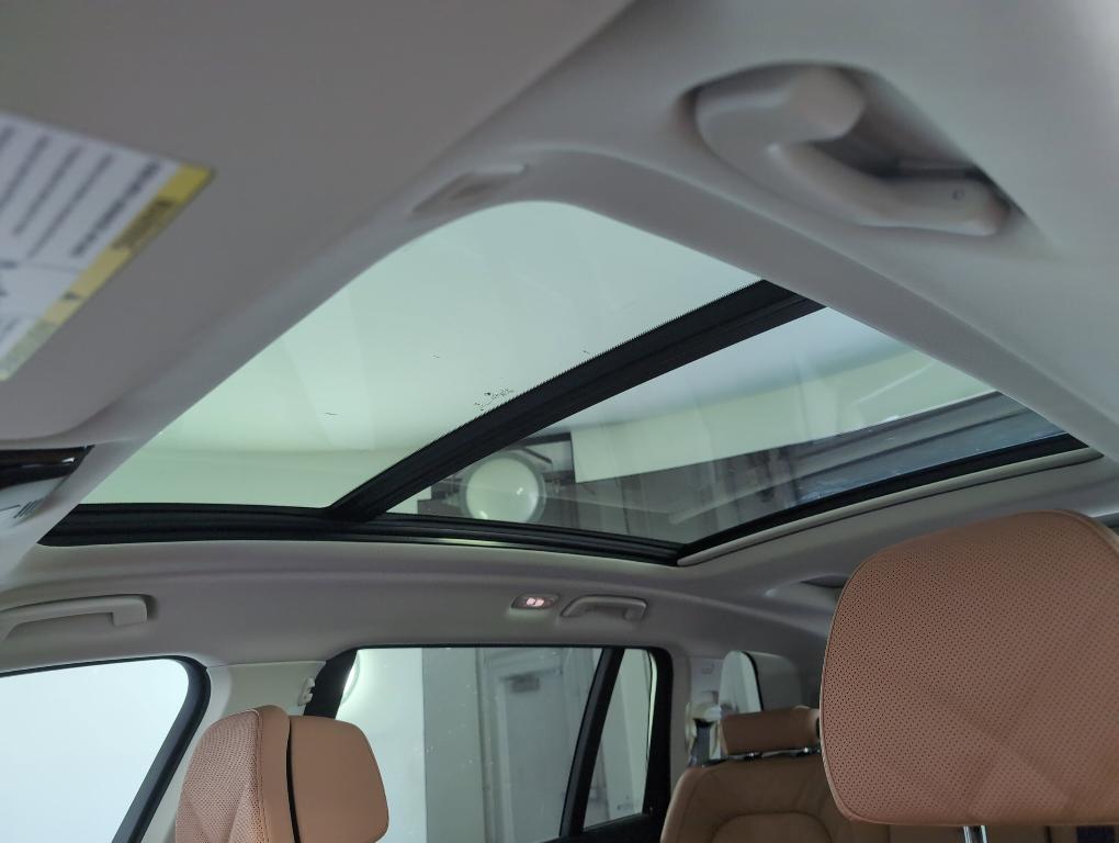 new 2026 BMW X7 car, priced at $87,965