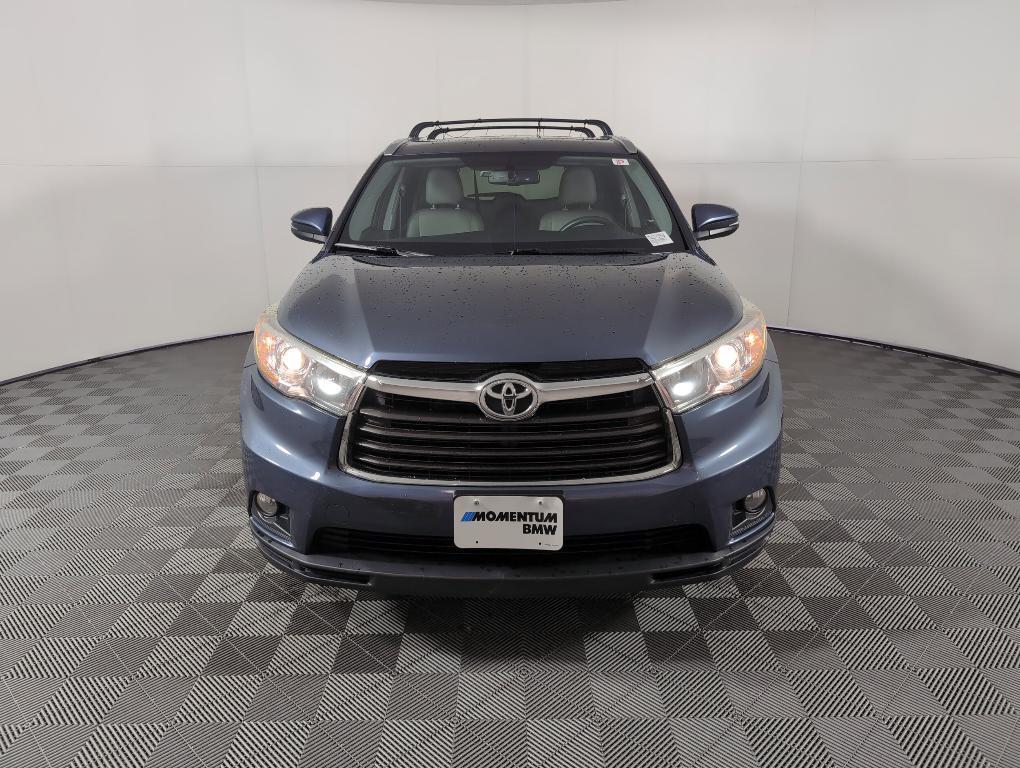 used 2016 Toyota Highlander car, priced at $18,999