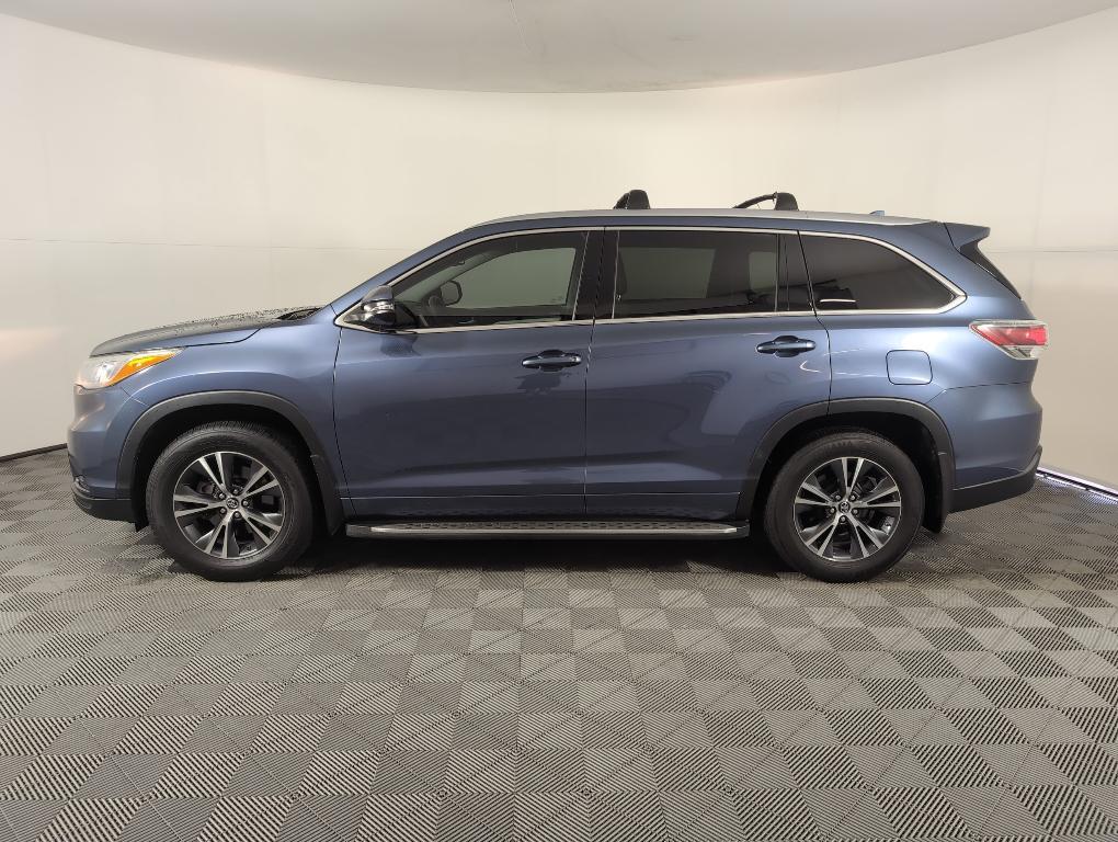 used 2016 Toyota Highlander car, priced at $18,999