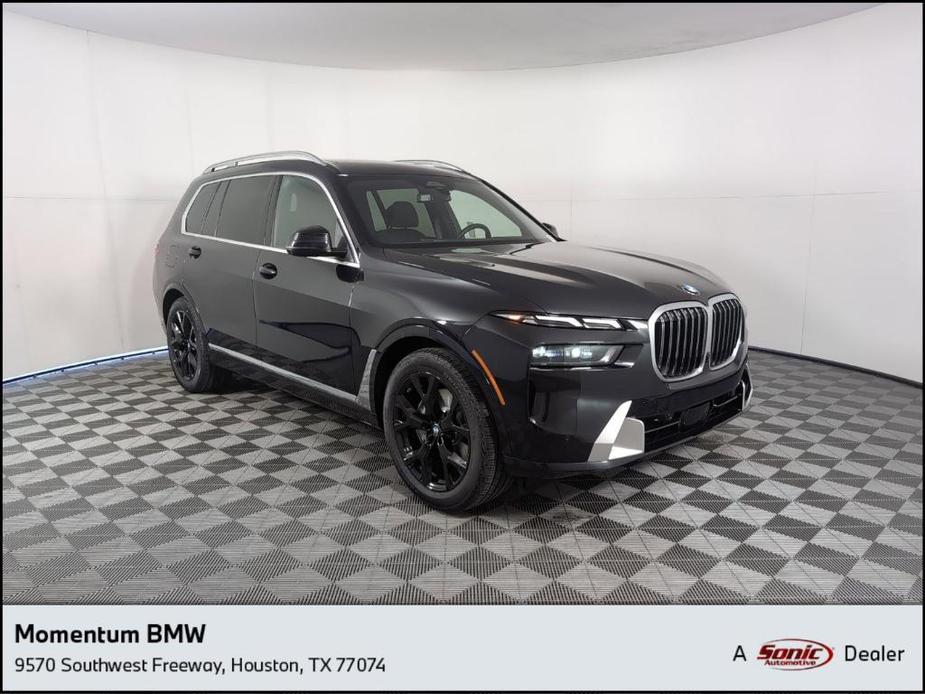 new 2025 BMW X7 car, priced at $91,725
