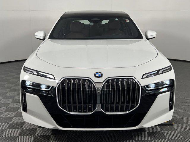 new 2024 BMW 760 car, priced at $125,695