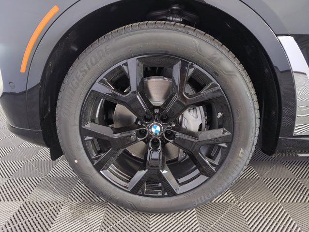 new 2026 BMW X7 car, priced at $93,005