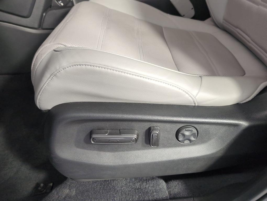 used 2022 Honda CR-V car, priced at $27,499