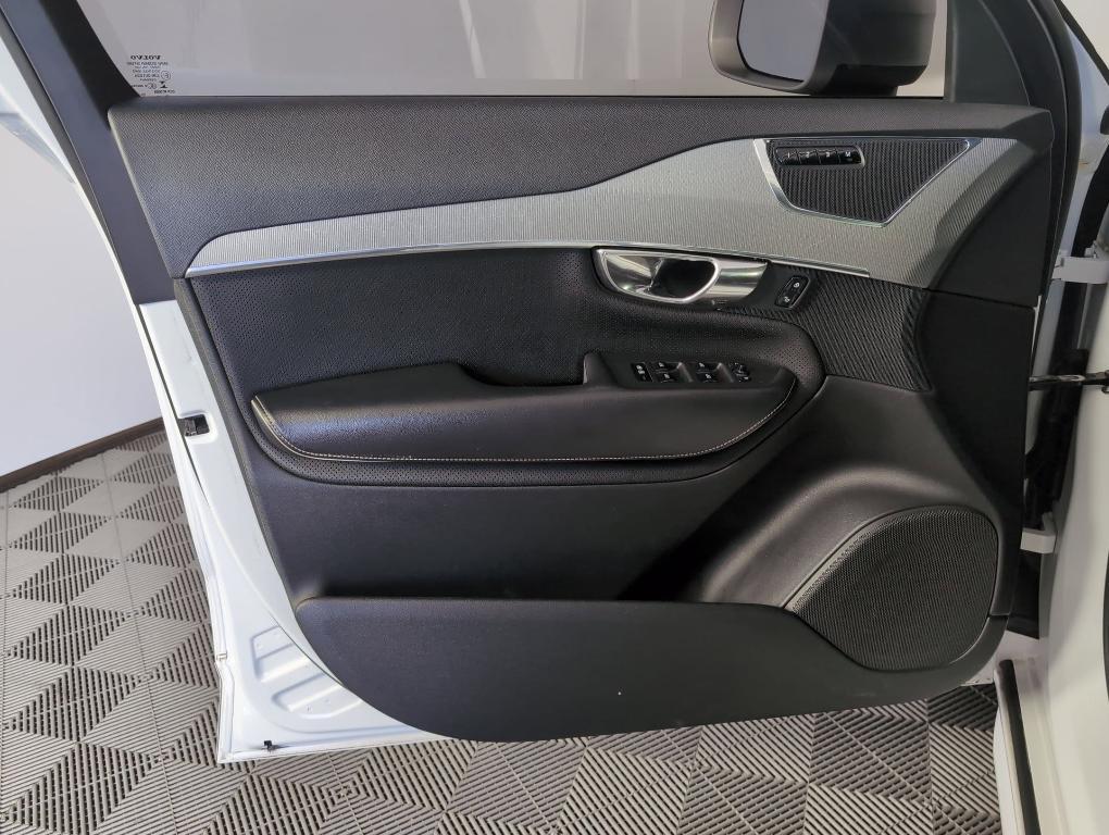 used 2016 Volvo XC90 car, priced at $16,999