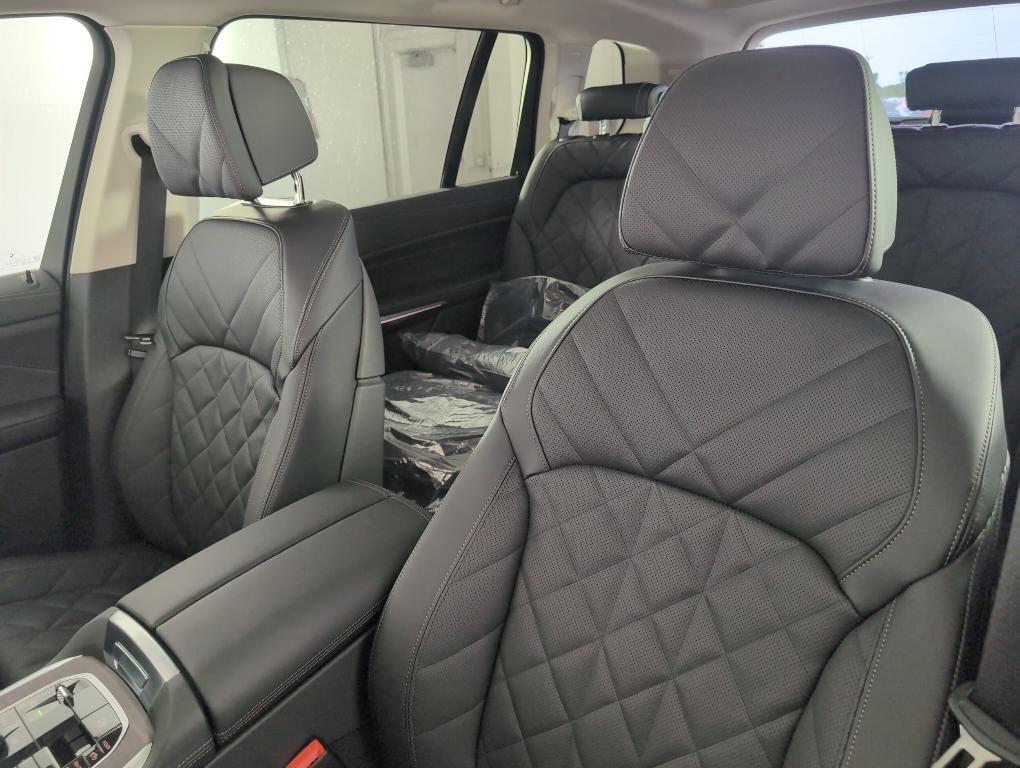 new 2026 BMW X7 car, priced at $88,815