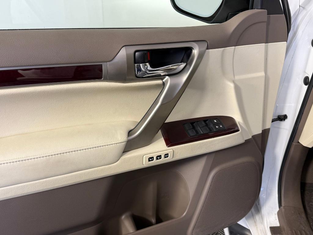 used 2017 Lexus GX 460 car, priced at $25,996