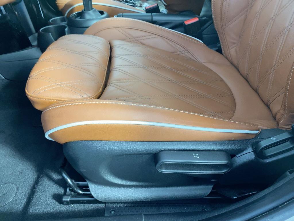 used 2023 MINI Hardtop car, priced at $24,999