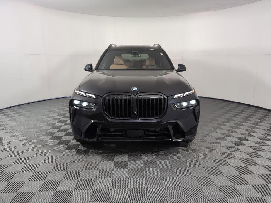 new 2025 BMW X7 car, priced at $93,775