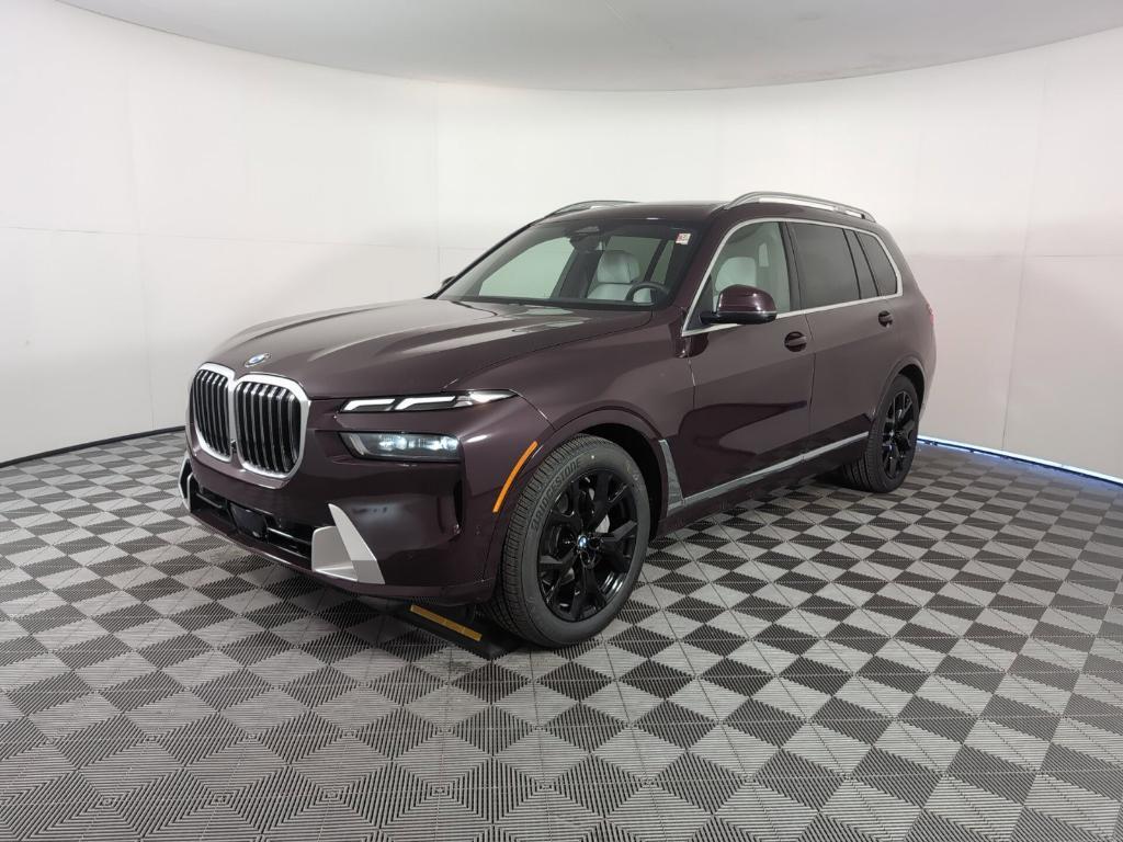 new 2025 BMW X7 car, priced at $94,205