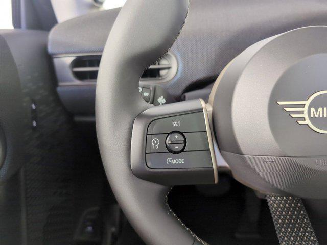 used 2025 MINI Hardtop car, priced at $27,991