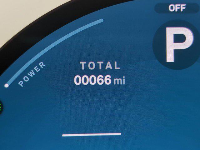 used 2025 MINI Hardtop car, priced at $27,991