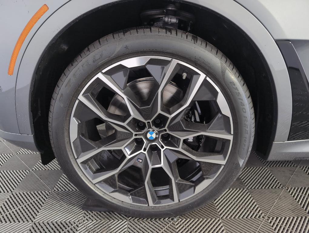 new 2026 BMW X7 car, priced at $118,030