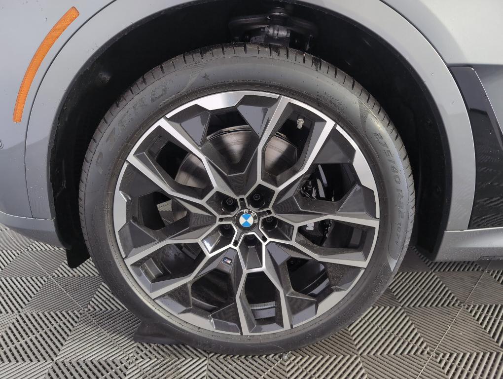 new 2026 BMW X7 car, priced at $118,030