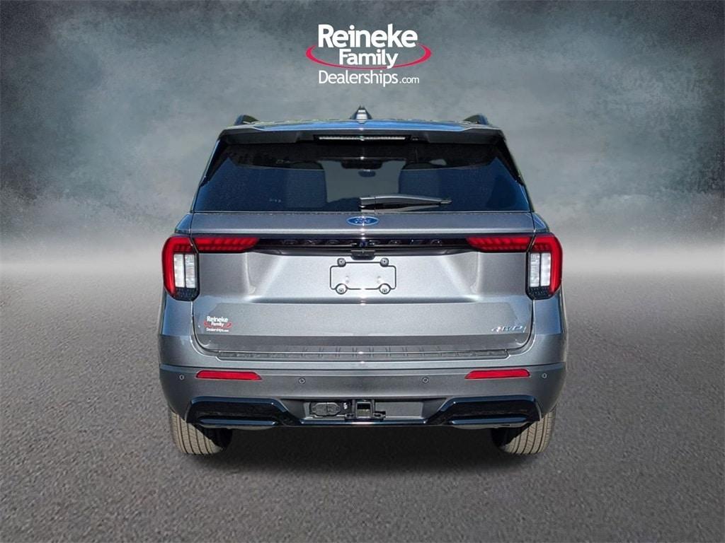 new 2025 Ford Explorer car, priced at $45,642