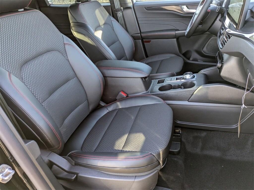 new 2025 Ford Escape car, priced at $33,271
