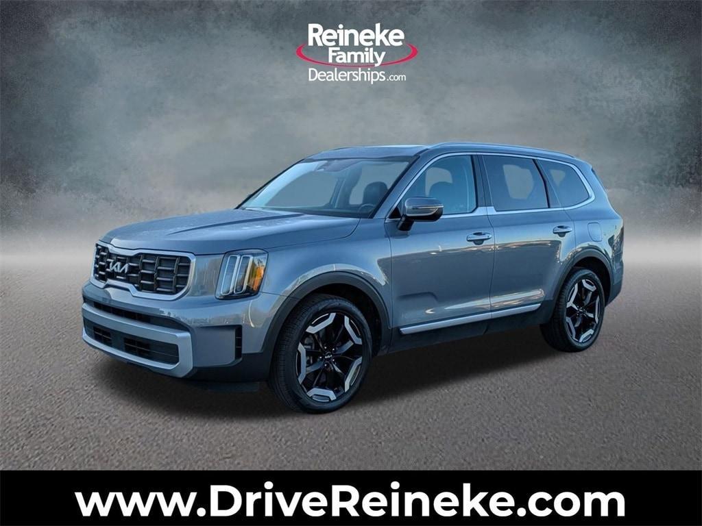 used 2024 Kia Telluride car, priced at $35,844