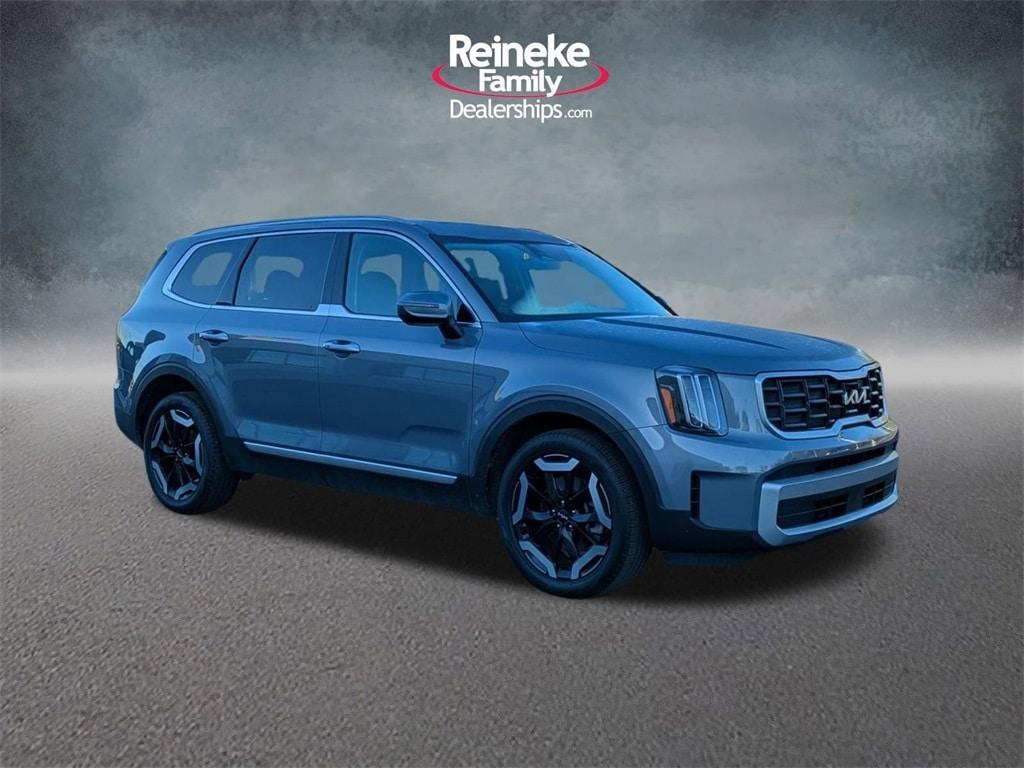 used 2024 Kia Telluride car, priced at $35,844