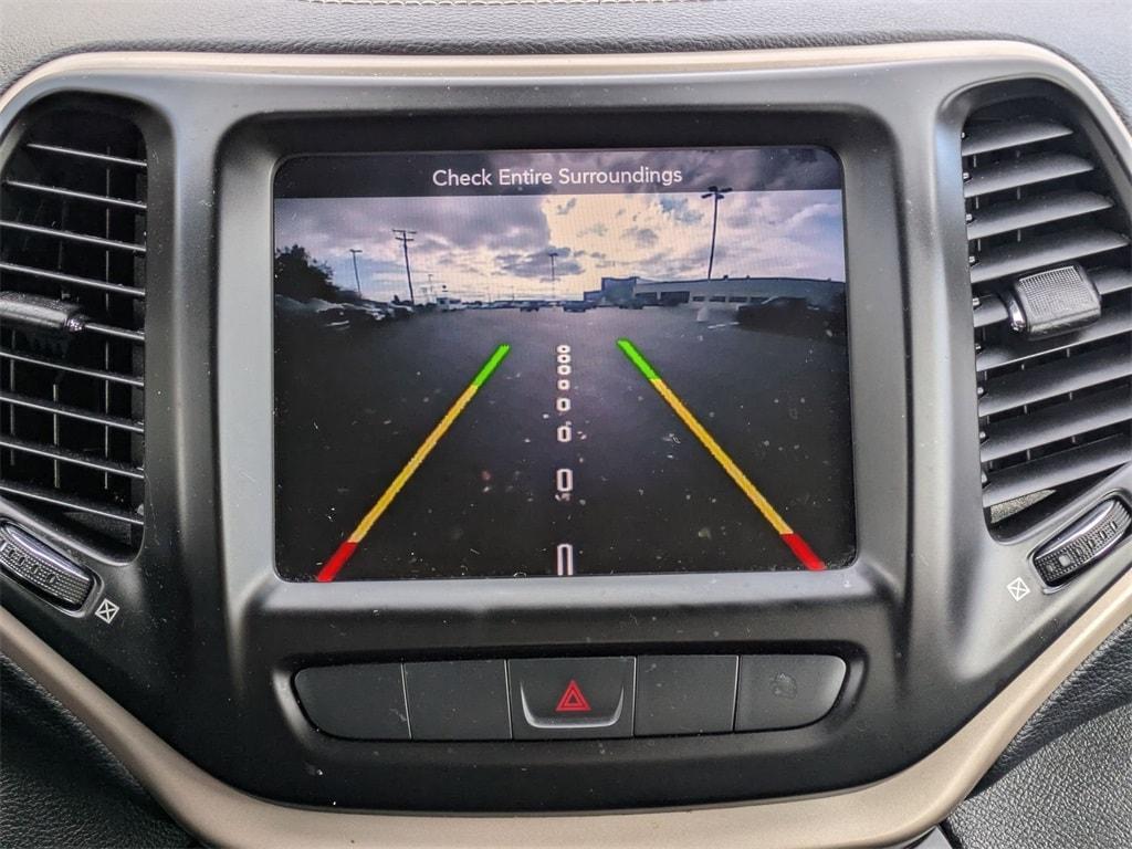 used 2014 Jeep Cherokee car, priced at $7,792