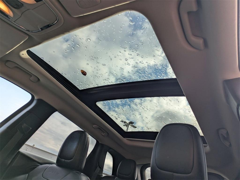 used 2014 Jeep Cherokee car, priced at $7,792