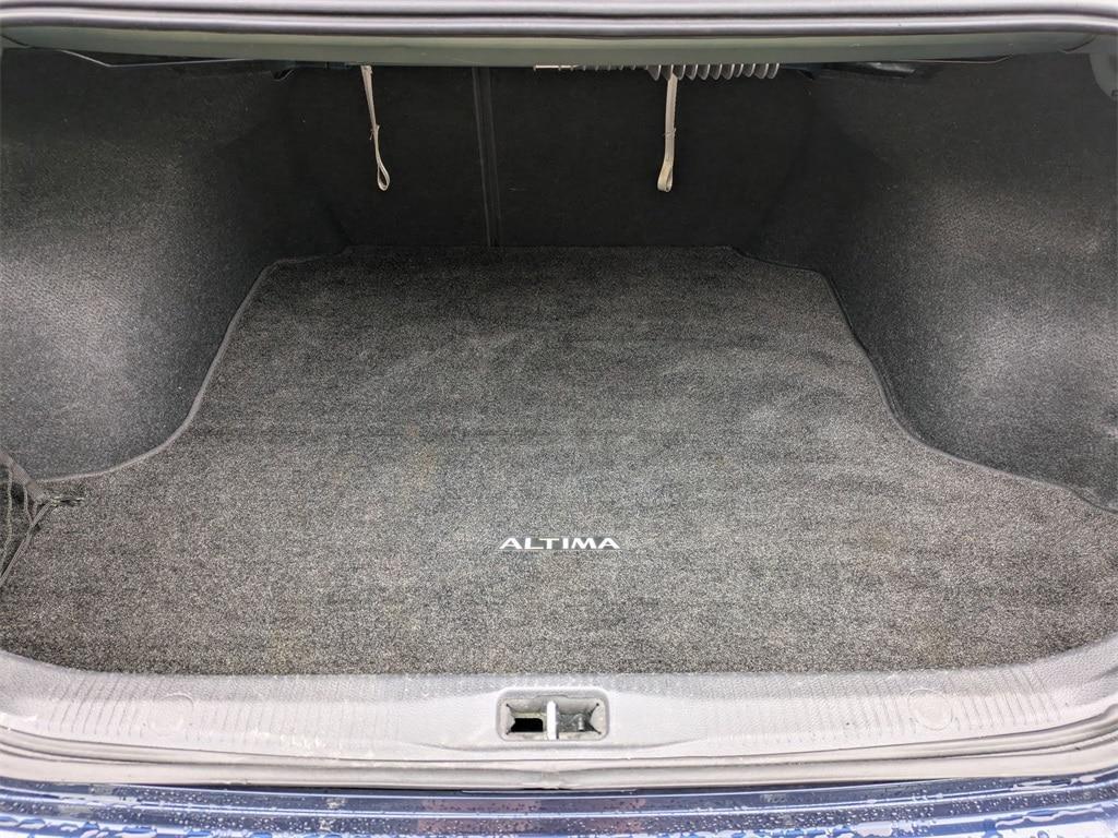 used 2009 Nissan Altima car, priced at $4,981