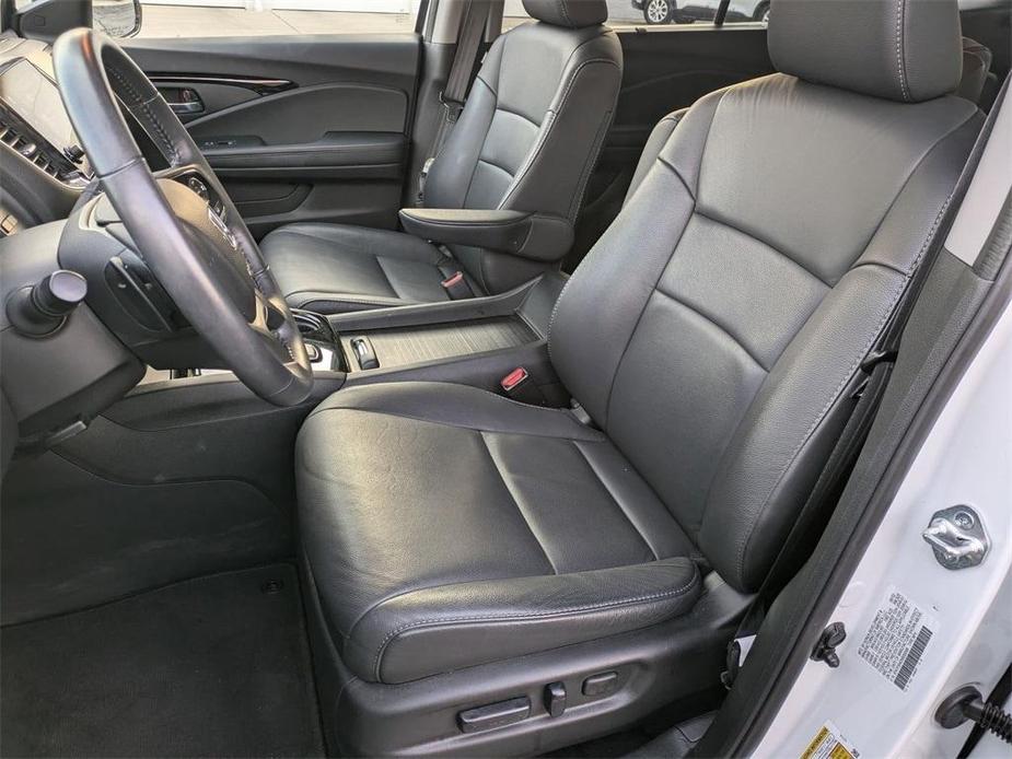 used 2022 Honda Pilot car, priced at $37,295