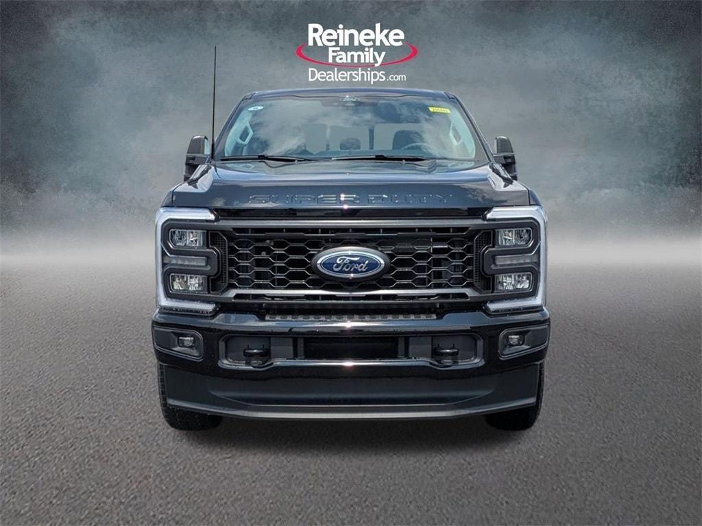 new 2025 Ford F-250 car, priced at $59,780