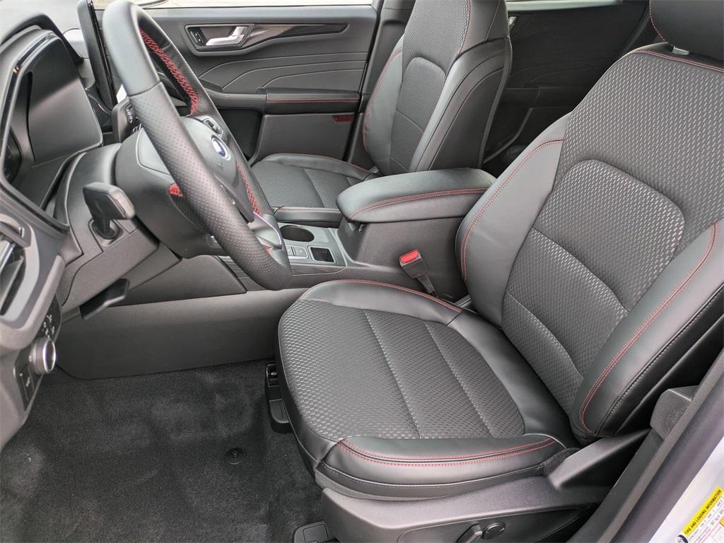 new 2025 Ford Escape car, priced at $33,450