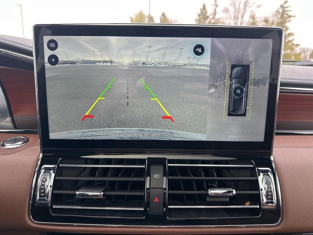 used 2022 Lincoln Navigator car, priced at $55,984