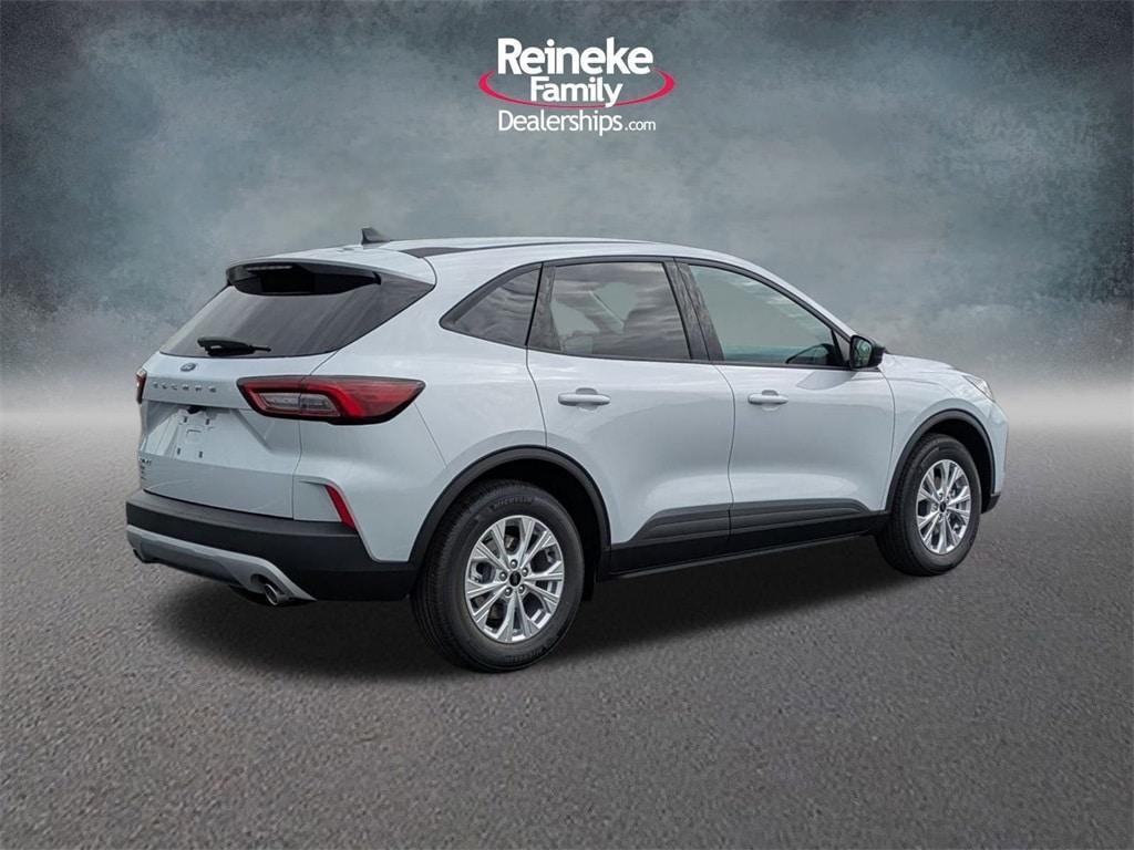 new 2025 Ford Escape car, priced at $30,217
