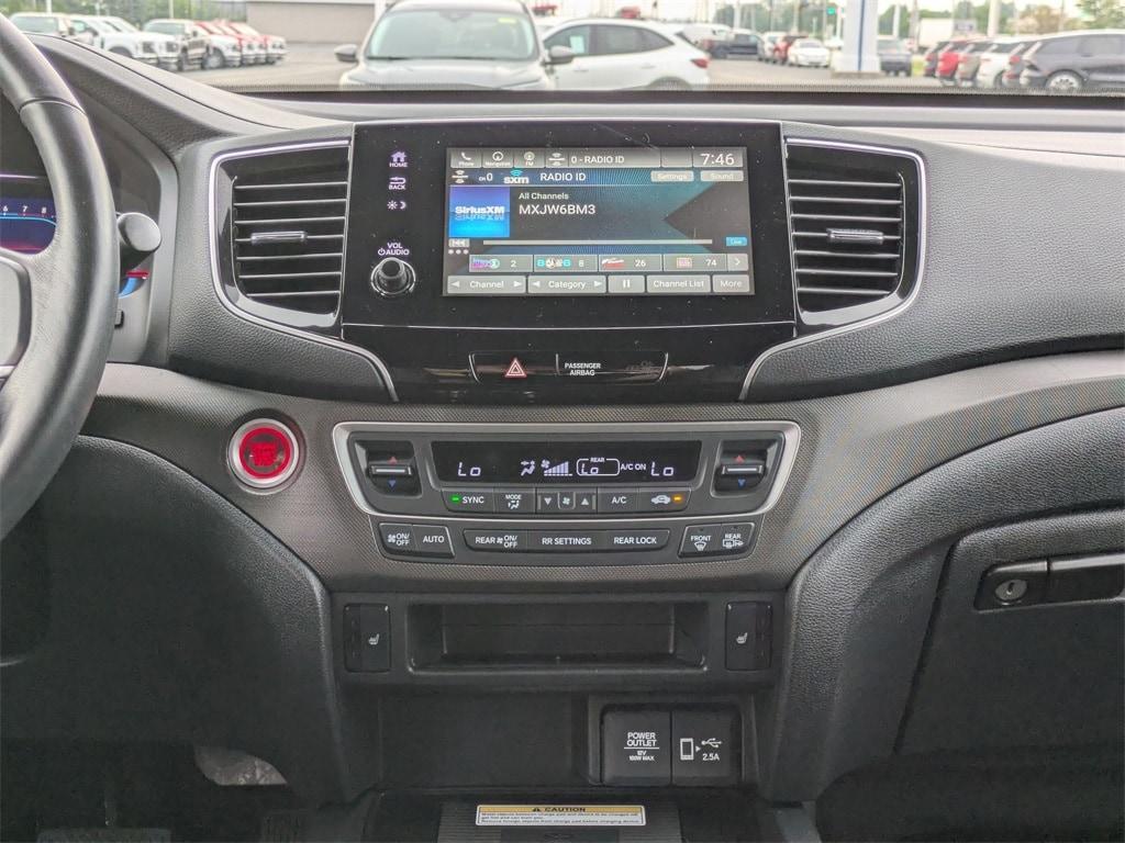 used 2022 Honda Pilot car, priced at $33,526