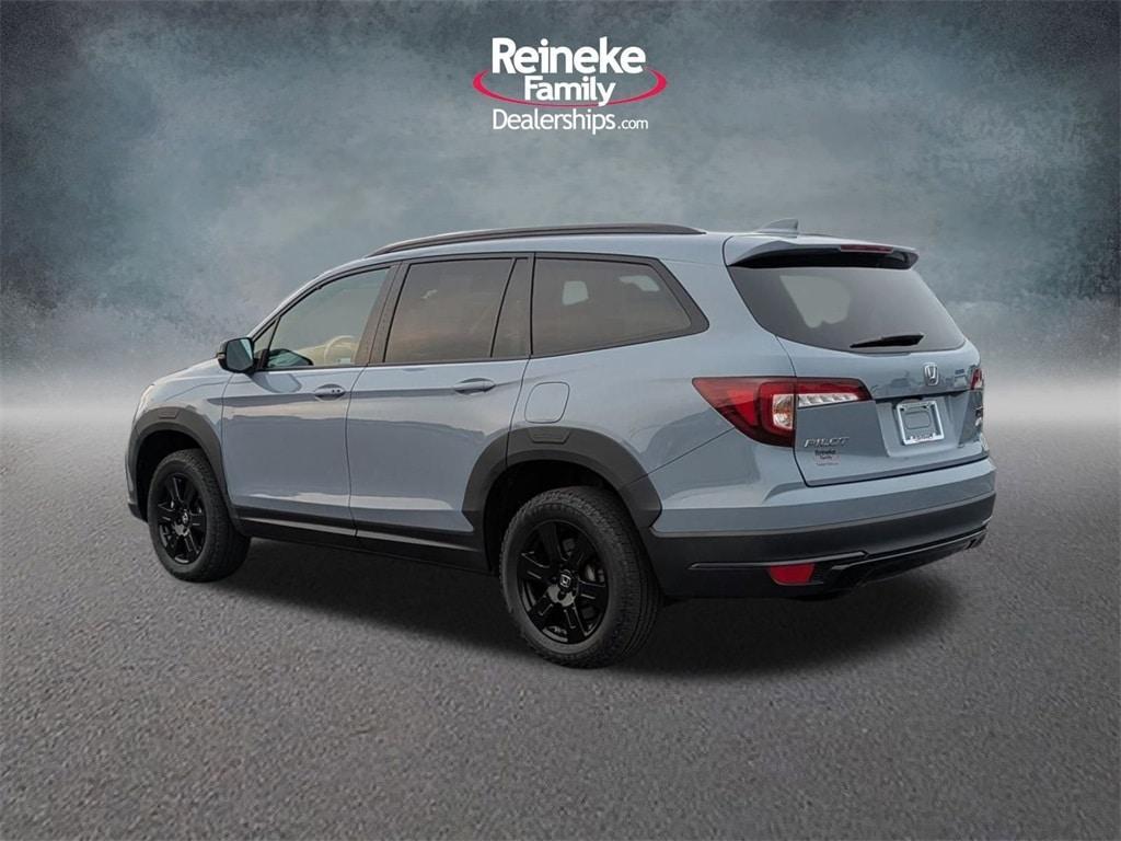 used 2022 Honda Pilot car, priced at $33,526