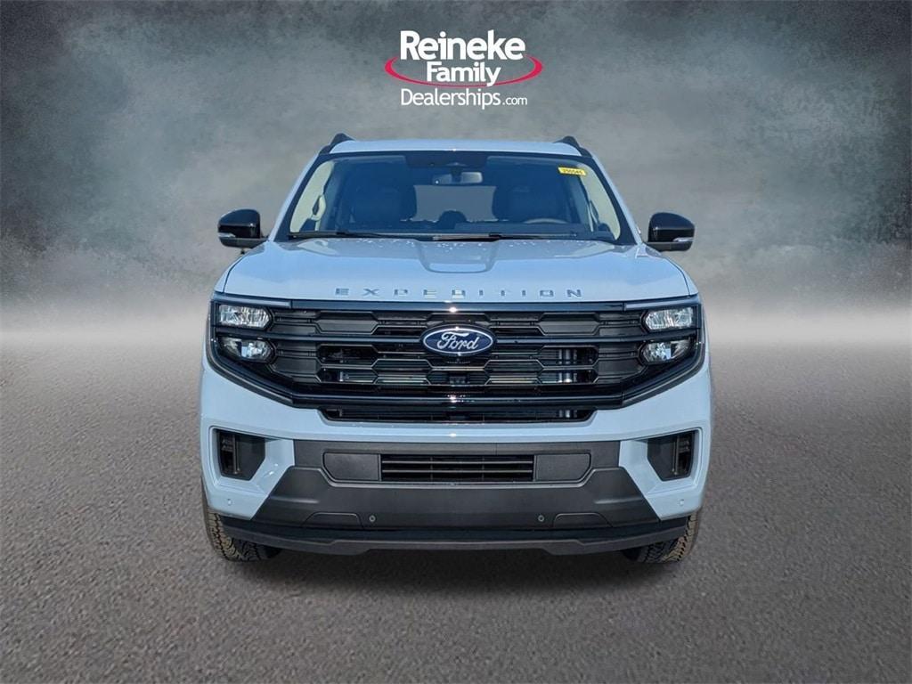 new 2025 Ford Expedition Max car, priced at $76,470