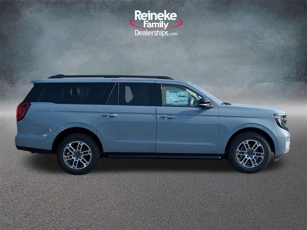 new 2025 Ford Expedition Max car, priced at $76,470