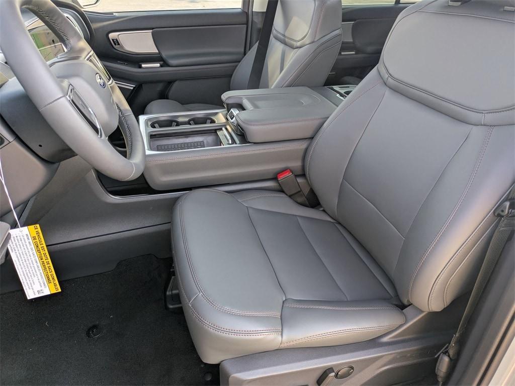 new 2025 Ford Expedition Max car, priced at $76,470