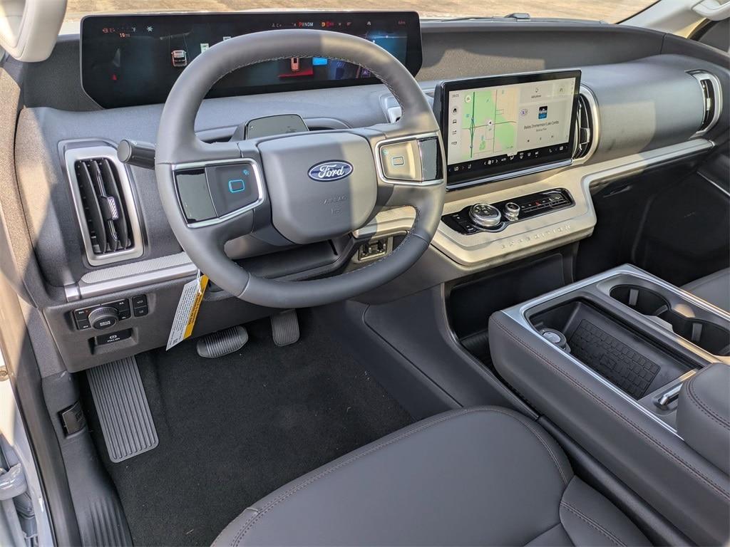 new 2025 Ford Expedition Max car, priced at $76,470