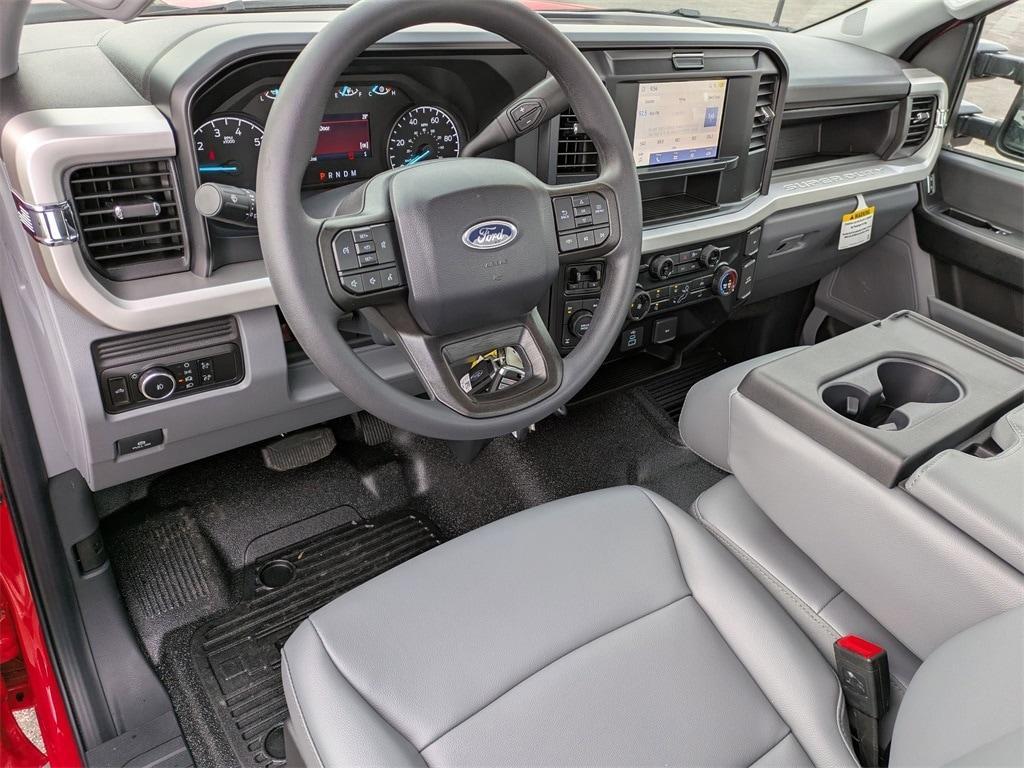 new 2025 Ford F-250 car, priced at $52,370