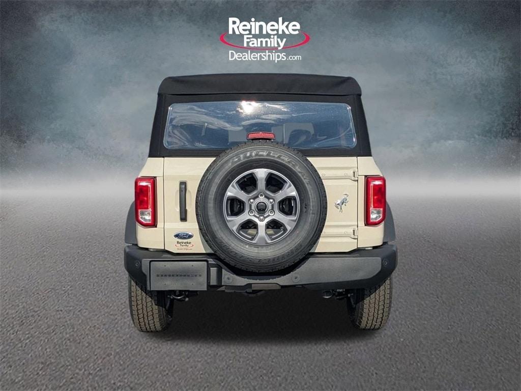 new 2025 Ford Bronco car, priced at $43,298