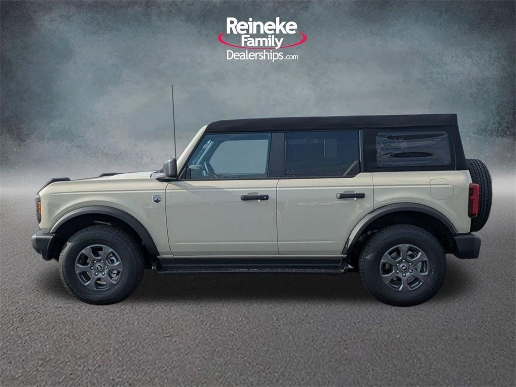 new 2025 Ford Bronco car, priced at $43,298