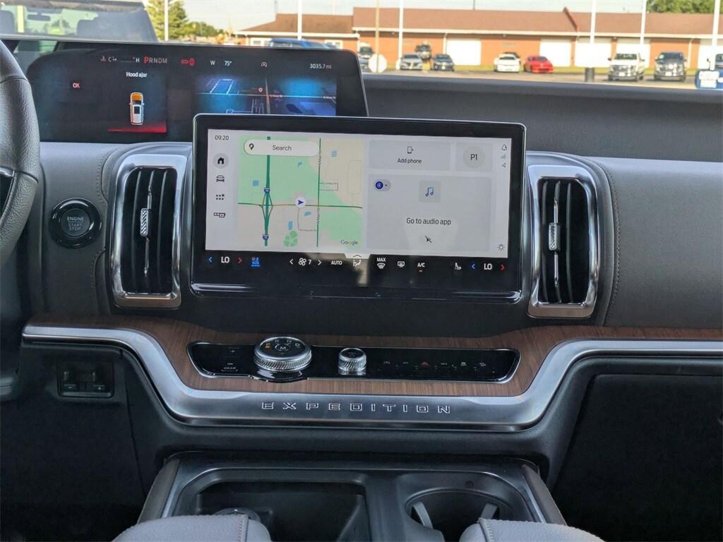 new 2025 Ford Expedition car, priced at $86,645