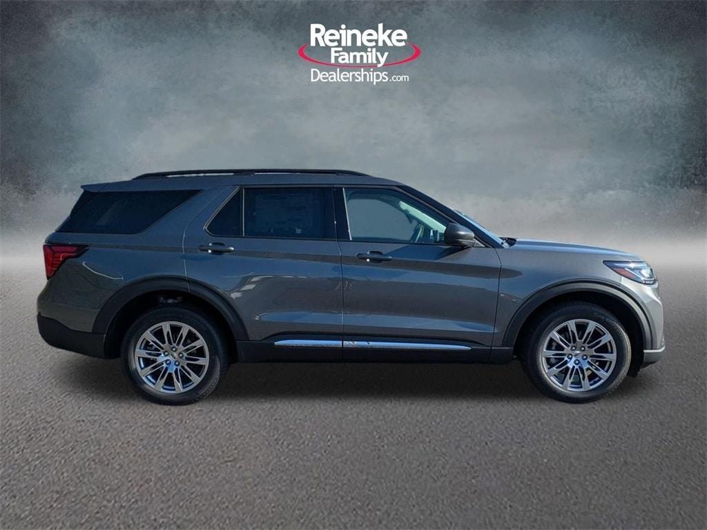 new 2025 Ford Explorer car, priced at $45,901