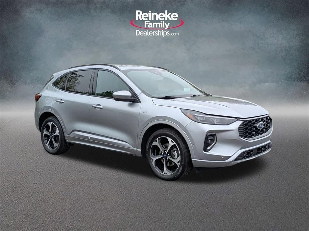 used 2023 Ford Escape car, priced at $28,746
