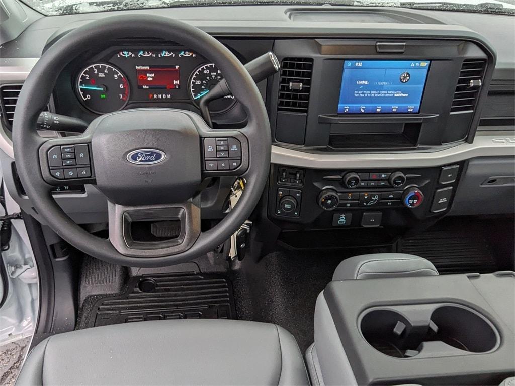 new 2025 Ford F-250 car, priced at $52,370