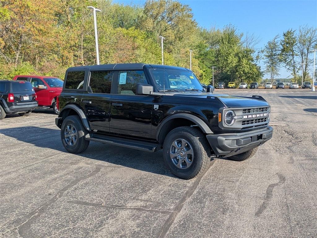 new 2025 Ford Bronco car, priced at $43,302